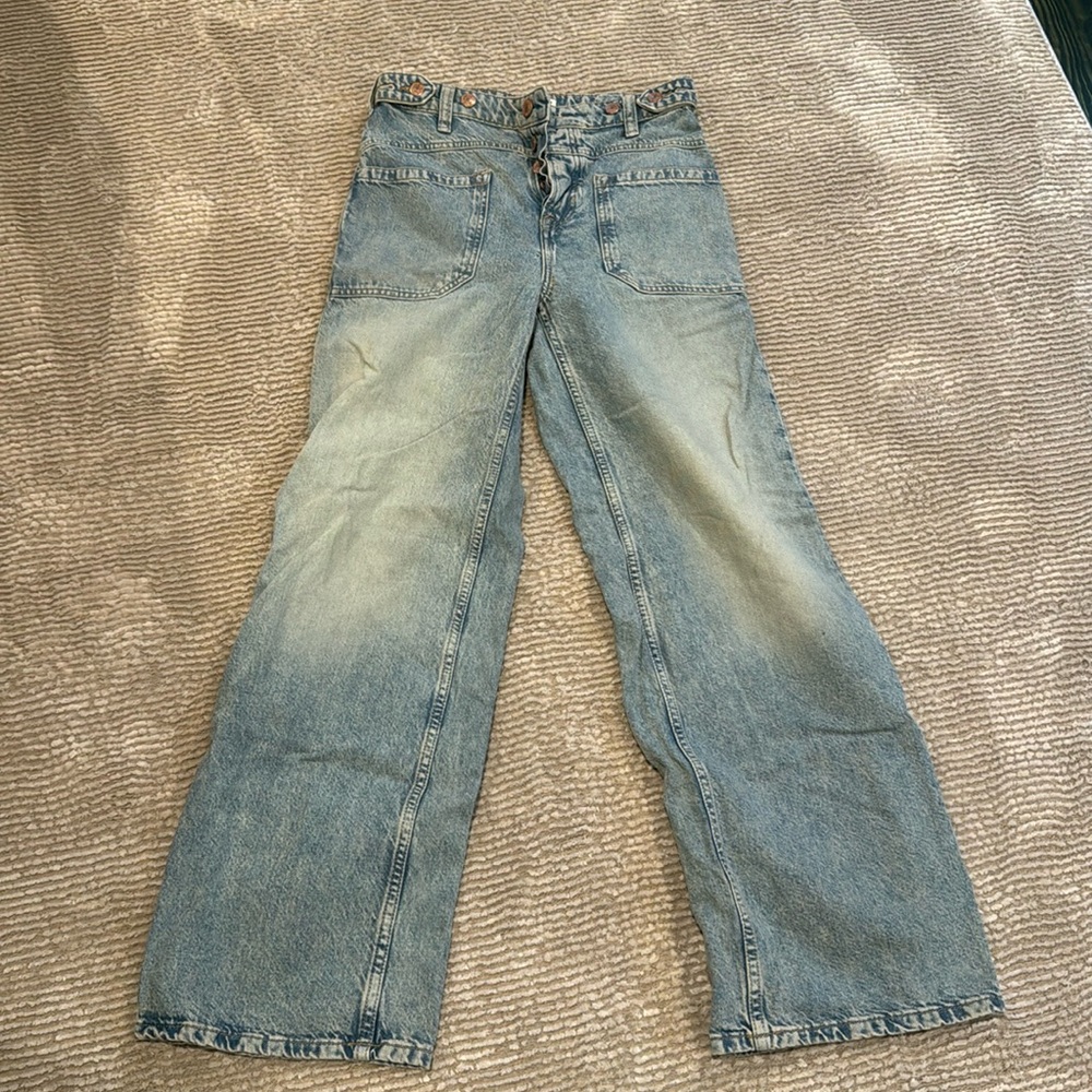We the free Palmer cuffed jeans in size 25 in the color La La land
